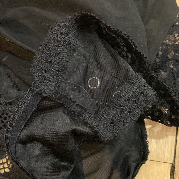 Lisanza Lingerie 4 Piece Set Sz 2 - Picture 11 of 16